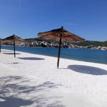Appartamento In Mit Parkplatz, Schoene Aussicht Marina