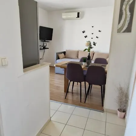 In Mit Parkplatz, Schoene Aussicht Apartment Marina